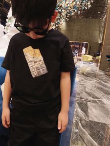 Gratis frakt Bomull BarnT-tröja Barn sommar tecknad Kortärmad T-shirts för tjejer Kläder Babyskjorta Toddler Toppar Kläder Nya 2021