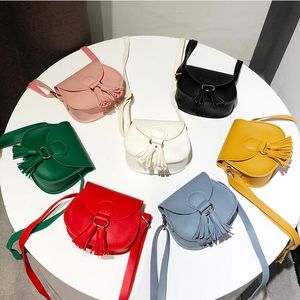 Çocuklar Tasarımcı Püskül Messenger Çanta Mini Pu Deri Omuz Çantası Çocuklar Şeker Renk Çapraz Vücut Sling Bebek hangbags LSK1747