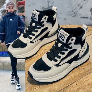 Scarpe da corsa ad alto taglio da donna Autunno e inverno nuovo Suola spessa Sole Aumento Scarpe Casual Scarpe casual