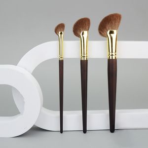 Fan de luxo em forma de escova de maquiagem sombra de sombra - 3 tamanhos de bronzer blush nariz / sombra de olho sombreamento ferramentas de cosméticos