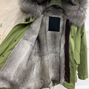 Mężczyźni Coats Mukla Furs Marka Szary Futro Trim Grey Rabbit Fur Liner Army Zielone Mini Parkas Kurtki śniegowe Z Kurtami Raccoon Futro Kapturem