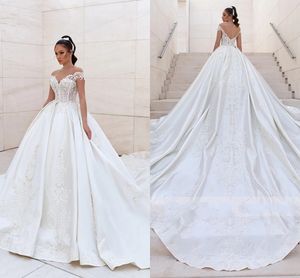 Dubai Arabic Satin Ball Gown Wedding Dresses 2021 Short Sleeves Lace Appliques Church Bridal Gowns Chapel Train Vestidos De Novia AL8236