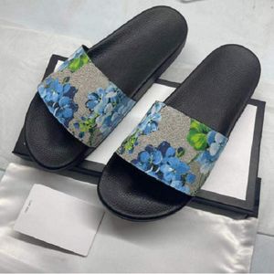 Designer chinelos verão slides sapatos de luxo homens mulheres clássicos sandálias praia plataforma plana sandália flores impressão de couro moda tênis com caixa 35-46