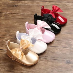 Primeiros caminhantes menina criança berço sapatos nascidos bonito bebê casual 6-12 meses meninas meninos bowknot sola macia