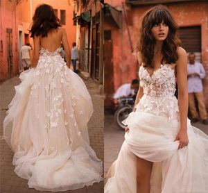 Liz Martinez Long Boho Beach Wedding Dresses 3D Floral Lace Appliqued Spaghetti Straps Sexy Backless Plus Size Tulle Country Bridal Gowns