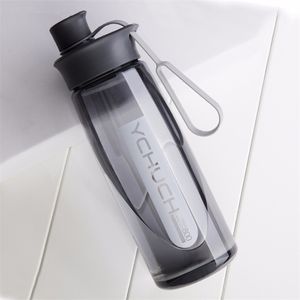 Garrafa de água Protein Shaker Garrafa Portátil Esportes Camping Caminhando a garrafa de água com chá Infusor Plástico Copo 600/800 / 1000ml 201128