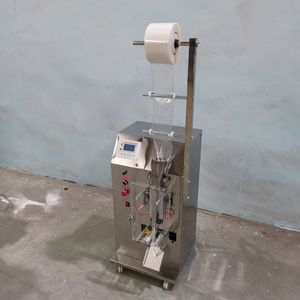 Máquina de embalagem líquida fácil da operação do molho vertical do molho de soja do vinagre Equipamento automático da embalagem