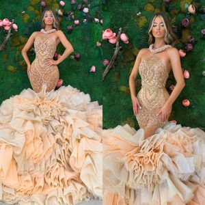 2020 Lyxig kvällsklänningar Tiered Ruffles Trumpet Prom Kappor Plus Storlek Handgjord Lace Beaded Red Carpet Special Occasion Dress