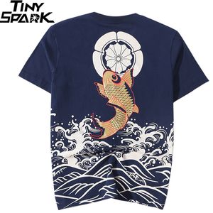 Homens camiseta 2020 Streetwear Harajuku japonesa Tshirt Cópia de onda de peixes de Koi Cópia Hip Hop T-shirt de manga curta Tops de algodão de verão Tees LJ200827