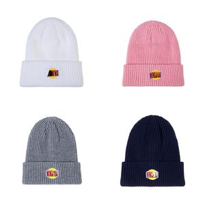 stampato KITH BOX Small Lable Classic Embroidery Berretti Dobby Knitted Skull Caps Fshion Street Hat Autunno e inverno per lui e per lei