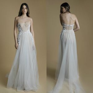 2021 New Wedding Dresses Sexy Sweetheart Lace Appliques Beads Bridal Gowns Custom Made Open Back Sweep Train A-Line Wedding Dress