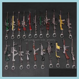 10-12 cm spel PlayerUngnowns Battlegrounds 3D KeyChain 21 Styles PUBG Keyring kasthane Pendant Funny Kids Toy Gun Accessories DHA867 Drop Del Del