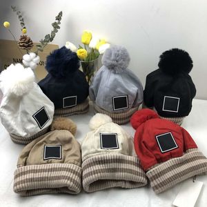 Luxury- Street Beanie Skalle Kepsar Varm Höst Vinter Boll Topp Vinter Andas Bucket Hat för Man Kvinna 7 Färg Cap Toppkvalitet