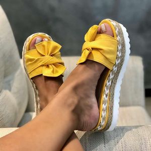 Fashion Summer Slipper Casual Beach Flip Flops Sandals Thick Bottom Woven Straw Cake Fish Mouth Bow Sandals Women Shoes X1020