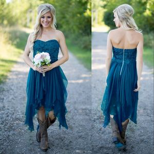 Hot Billiga Country Style Bridesmaid Dresses Teal Chiffon Bröllop Gäst Wear Lace Sweethert High Low Long Summer Party Maid of Honor Gowns