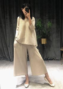 Miyake Pleats 아코디언 유명인 여성 정장 여름 하이 엔드 기질 느슨한 바지 플러스 사이즈 스커트 및 톱 1045 201130