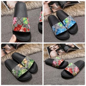 Tasarımcılar Terlik Slayt Bayan Yaz Plaj Sandalet Terlik Klasik Bayanlar Çiçek Terlik Erkek Kadın Parmak Arası Terlik Düz Terlik Boyut 36-45