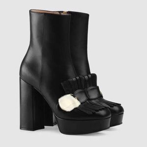2020 Avustralya Fabrika Ayakkabı Kadın Deri Laureate Platformu Çöl Boot Martin Çizmeler Beyaz Ayak Bileği Boot Kış Boot Yüksek Topuklu