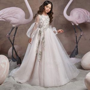 Lovely Princess Beaded Girls Pageant Dresses Jewel Neck Long Sleeves Flower Girl Dress Covered Buttons Back Tulle First Communion Gowns 407