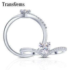 Transgems 14K 585 화이트 골드 5mm 낭만적 인 심장 모양 Moissanite 약혼 반지 웨딩 밴드 Accents Y200620