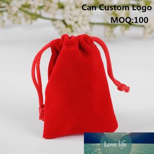 Hediyeler İpli Para Can Özel Logo Küçük Halka Çantalar Packaging 100pcs / çok 5X7CM Kırmızı Kadife Takı Çantası Boncuk