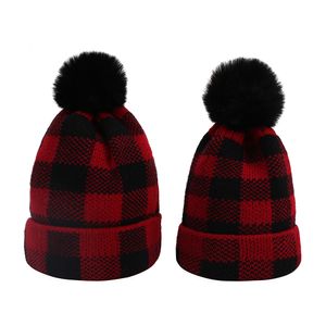 Winter Grid Crochet Beanie Hat Warm Knit Tuque with Fur Pom Ball Kids Baby Women Men Plaid Skull Pompom Cap Thick Ski Christmas Headwears