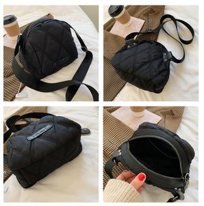 HBP tas Vrouwen Nieuwe Mode Effen Kleur Taille Tas Crossbody Tide met Koreaanse Lingge Borst Grote capaciteit Single Shoulder Messenger Bags Handtassen