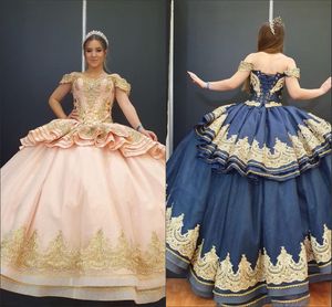 2021 Abiti Quinceanera rosa blu navy con cristalli increspati ricamati in oro con spalle scoperte Corsetto posteriore Abito da principessa dolce 16 formale