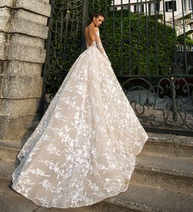 2021 Wspaniała Wiosna Jesień Kwiatowe Koronki Suknie Ślubne Linia Sexy Backless Illusion Długie Rękawy Garden Suknie Ślubne Suknie Pociąg Bride Dress