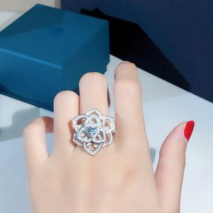 S925 Silver Luxury Rose Anel simples Personalidade adorável estilo doce temperamento de alta qualidade Anéis tridimensionais