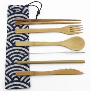 مجموعة أدوات المائدة 7 قطع صديقة للبيئة الخيزران السكاكين مجموعة خشبية القش مع حقيبة سفر كيس خشبي ملعقة شوكة سكين أدوات المائدة