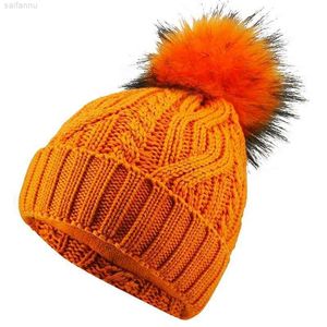 カスタムメリノの毛皮の帽子、ケーブルニットウールの高級デニジャー冬の帽子wa unisex暖かくポンポムビーニ