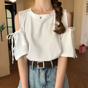 Sommar vit kall axel T-shirts Kvinnor Casual Gullig Half Sleeve Top Tees Kawaii Ladies Solid Japan Koreanska Tshirt Kvinna Lös T200614