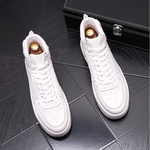 Autumn European Leather Style Men's Sneakers Fashion Lace Up White Breathable Casual Men Man Vulcanized Shoes W8 6546