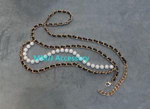 Vintage złoty łańcuch Pearls Pearls Naszyjnik Moda Spring Runway Paliw Kobiety Dekoracyjne skórzane tkanie pasa łańcucha