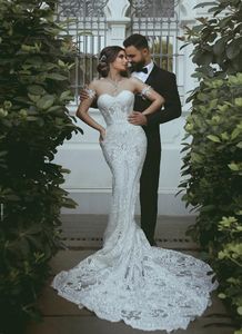 セクシーな花嫁のフルレースの人魚のウェディングドレスアップリケ恋人のストラップレス2021アラビアのドバイロングブライダルドレスプラスサイズのウェディングドレス