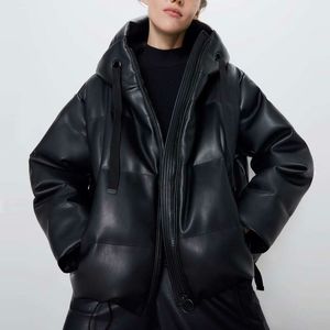 Зимняя куртка Женщины Tick Glaum PU Кожаные Parkas Женщины Пальто Уличная Одежда Панк Черный Капюшон Паркас Корейский Зимние Пальто T200114