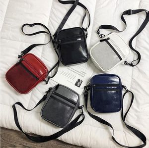 Erkek Messenger Çanta Crossbody Omuz Çantaları Seyahat Çantası Adam Çanta Küçük Sling Paketi İş Iş Erkek Çanta Ücretsiz