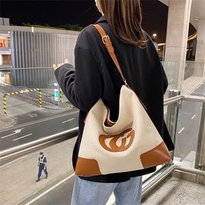 Wholesale buy canvases for sale - Group buy Autumn and winter new canvas with decorative leisure shoulder bag women s shopping portable Buy Laptop Online