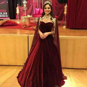 2021 Elegant Saudiarabisk Bourgogne Velvet Chiffon Evening Dresses With Cape Women Formella klänningar Party Wear High Neck Mariage Prom Dress Long