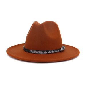 Fedora Hat Kvinnor Män Höst Vinter Wide Brim Belt Band Jazz Caps Church Bröllop Formal Classic Luxury Men Kvinnor Felted Keps Ny