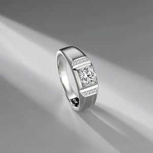 Europa und die Vereinigten Staaten S925 Sterling Silber platinierter Moissanit Ring Herren klassische Persönlichkeit Hochzeit Schmuck Geschenk