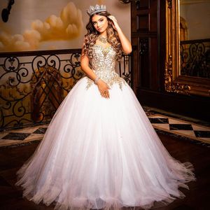 Oszałamiająca suknia balowa Quinceanera Dress Lace Aplikacje Koraliki Sweet 16 Dress Masquerade Prom Dresses Vestido DE 15 Anos