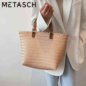 Shoppingkassar Metasch S / S Stor kapacitet Tote Veaved Bamboo Style Handle Sommar Sticka Handväska Skulder Kvinnor Strand Holiday 220301