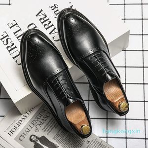 Mężczyźni Oryginalne Skórzane Buty Czerwone Trampki Dolny Niski Cut Studged Spikes Dress Sukienka Luxury Męskie Trener II