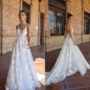 2021 Lace Bröllopsklänningar Deep V Neck Applique Sequin A-Line Brudklänningar Öppna Back Sweep Train En Linje Bröllopsklänning Robe de Mariage