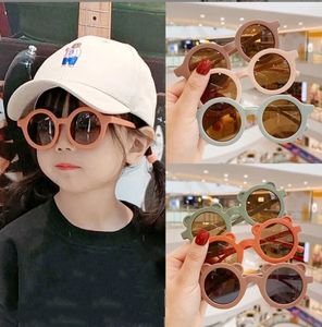 Оптом детские солнцезащитные очки мальчик девушка милый леопард двойной цвет мультфильм форма круглые солнцезащитные очки детей винтажные очки UV400