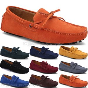 2010 Neue Mode Herren Freizeitschuhe Leder Britischer Stil Frühling Paar Echte Erbsen Peeling Männer Fahren Fauler Mann Überschuhe Outdoor bequem atmungsaktiv Schwarz Gelb