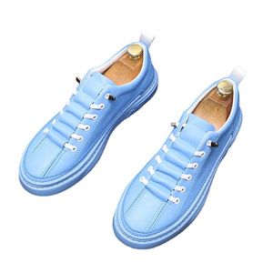 Nowe męskie mieszkania Buty Moda White Blue Casual Trend Niska Pomoc Mężczyźni Wygodne Bezpieczeństwo Niepoślizgowe Skórzane Mokasyny