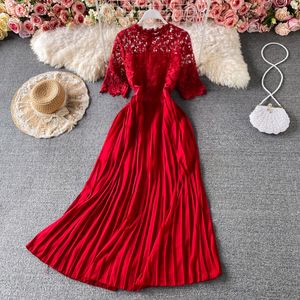 Autumn Red/Purple/White Hollow Out Lace Pleated Long Dress Vintage Round Neck Kort ärm Hög midja draperad Vestidos Party Robe 2022